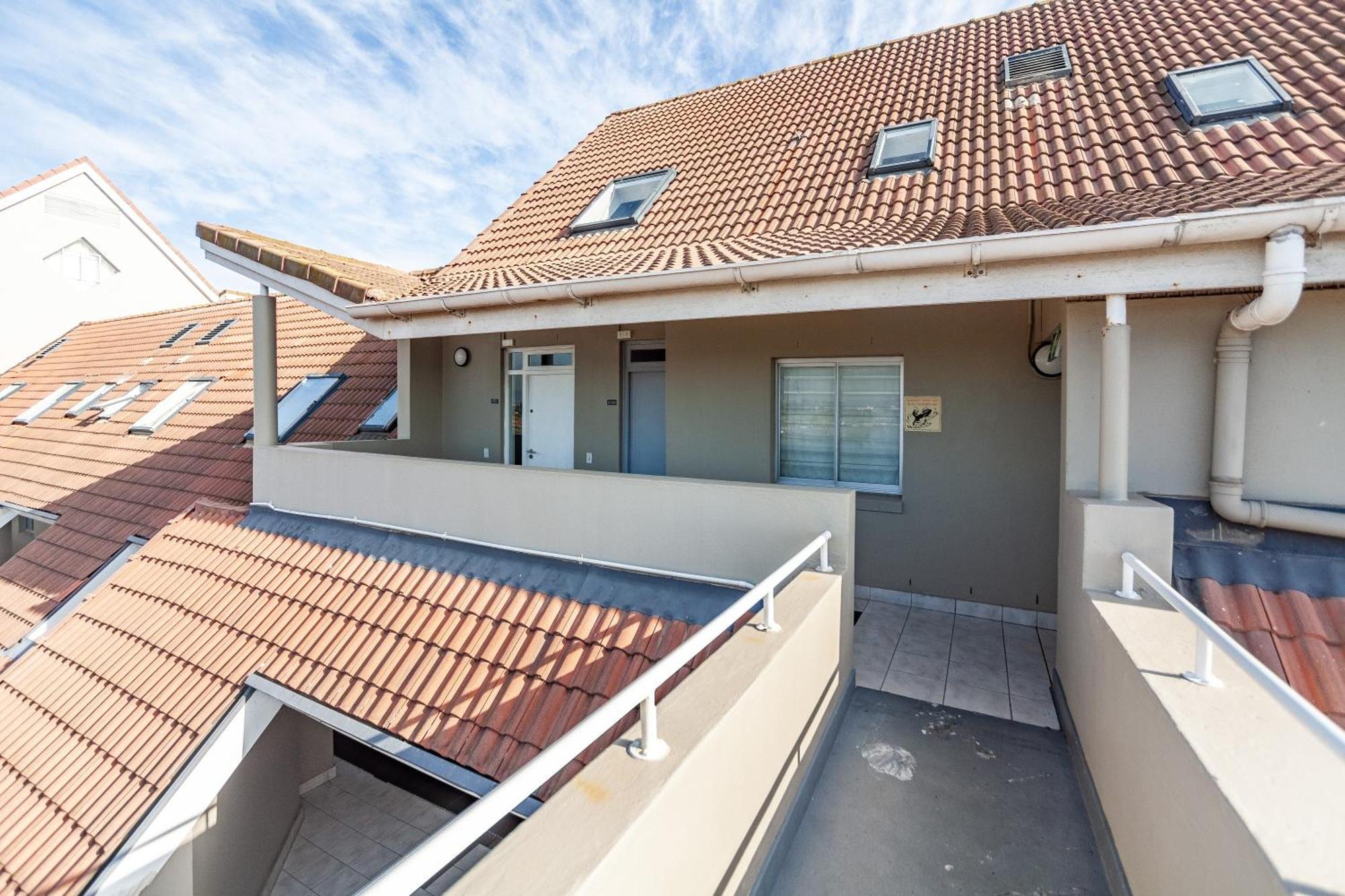 Luxury Private Beachfront 2 Bedroom Dolphin Apartment, Blouberg, Cape Town * Bloubergstrand